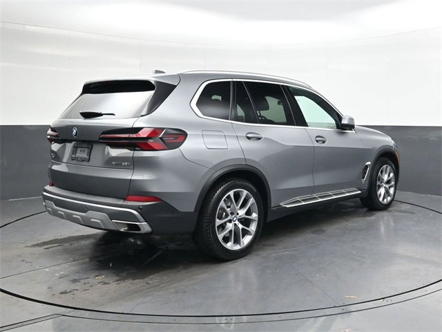 Used 2024 BMW X5 xDrive40i image 4