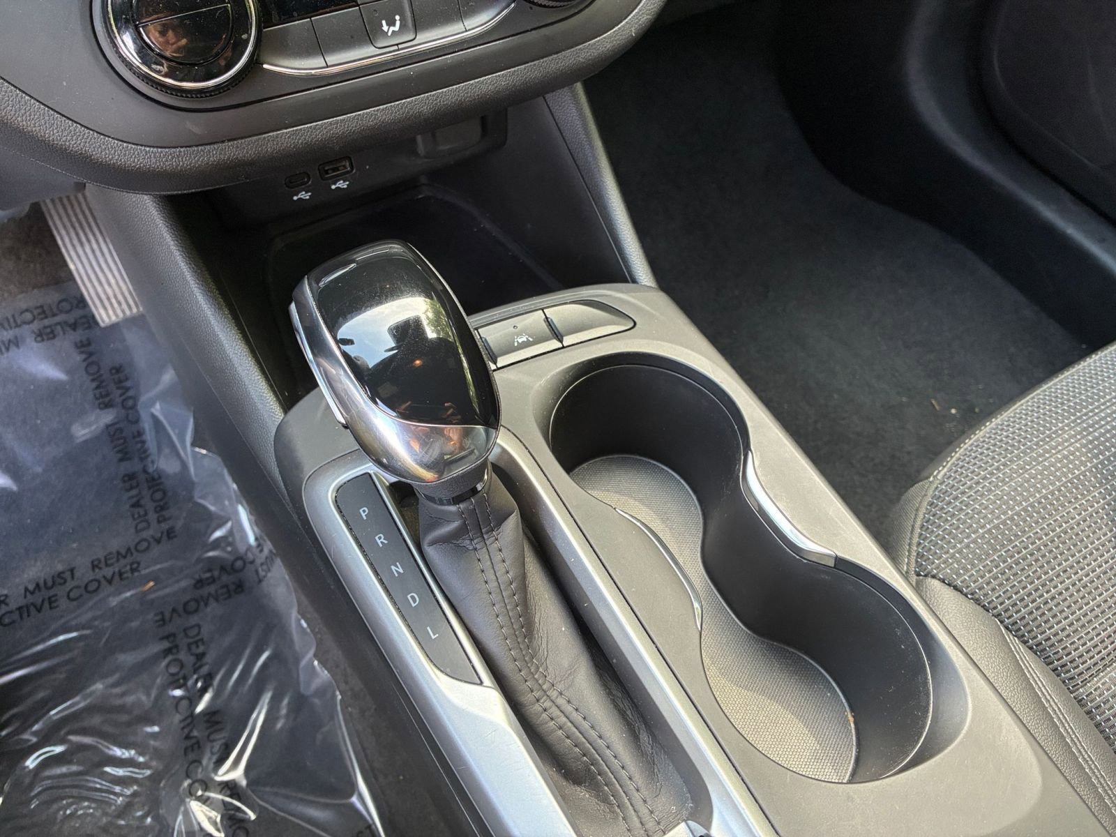 Used 2025 Buick Envista Preferred image 40