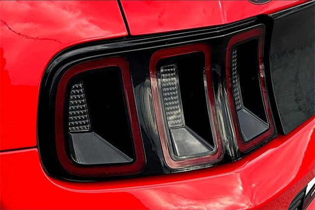 Used 2013 Ford Mustang Premium image 31