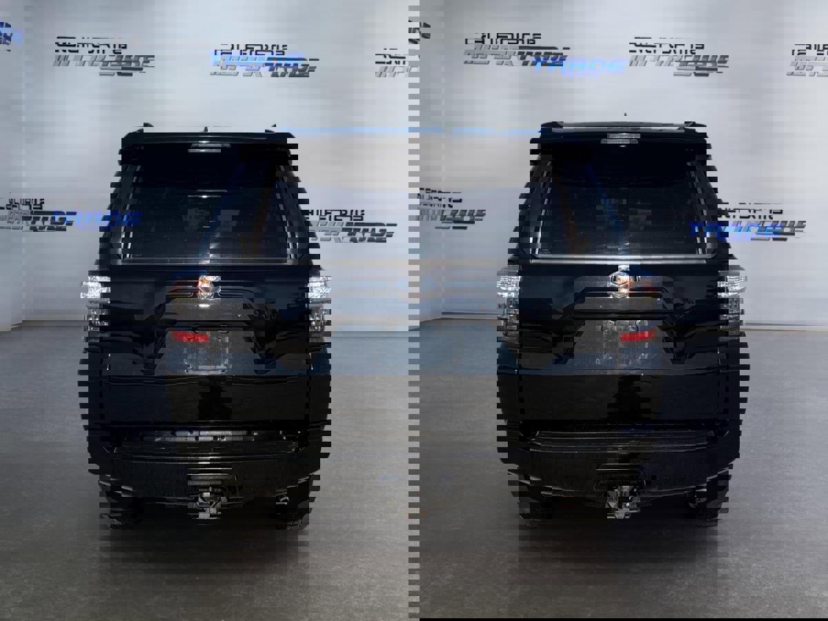 Used 2021 Toyota 4Runner SR5 image 6
