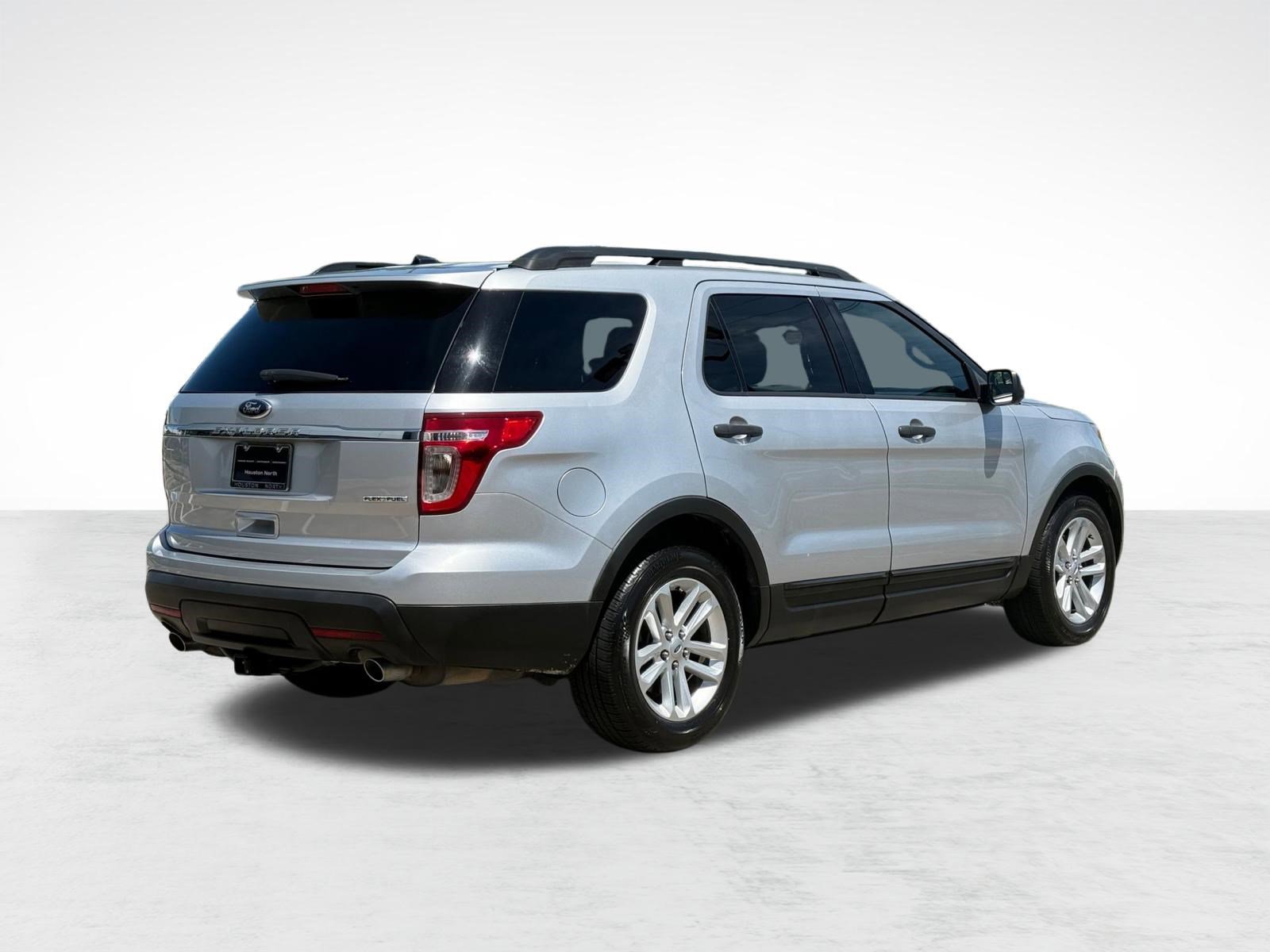 Used 2015 Ford Explorer FWD image 9