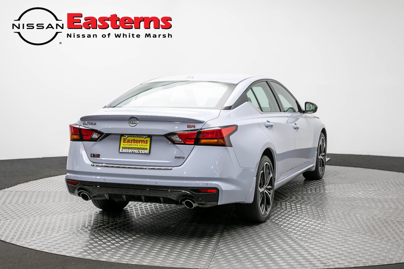 Used 2023 Nissan Altima 2.5 SR AWD/4WD image 4