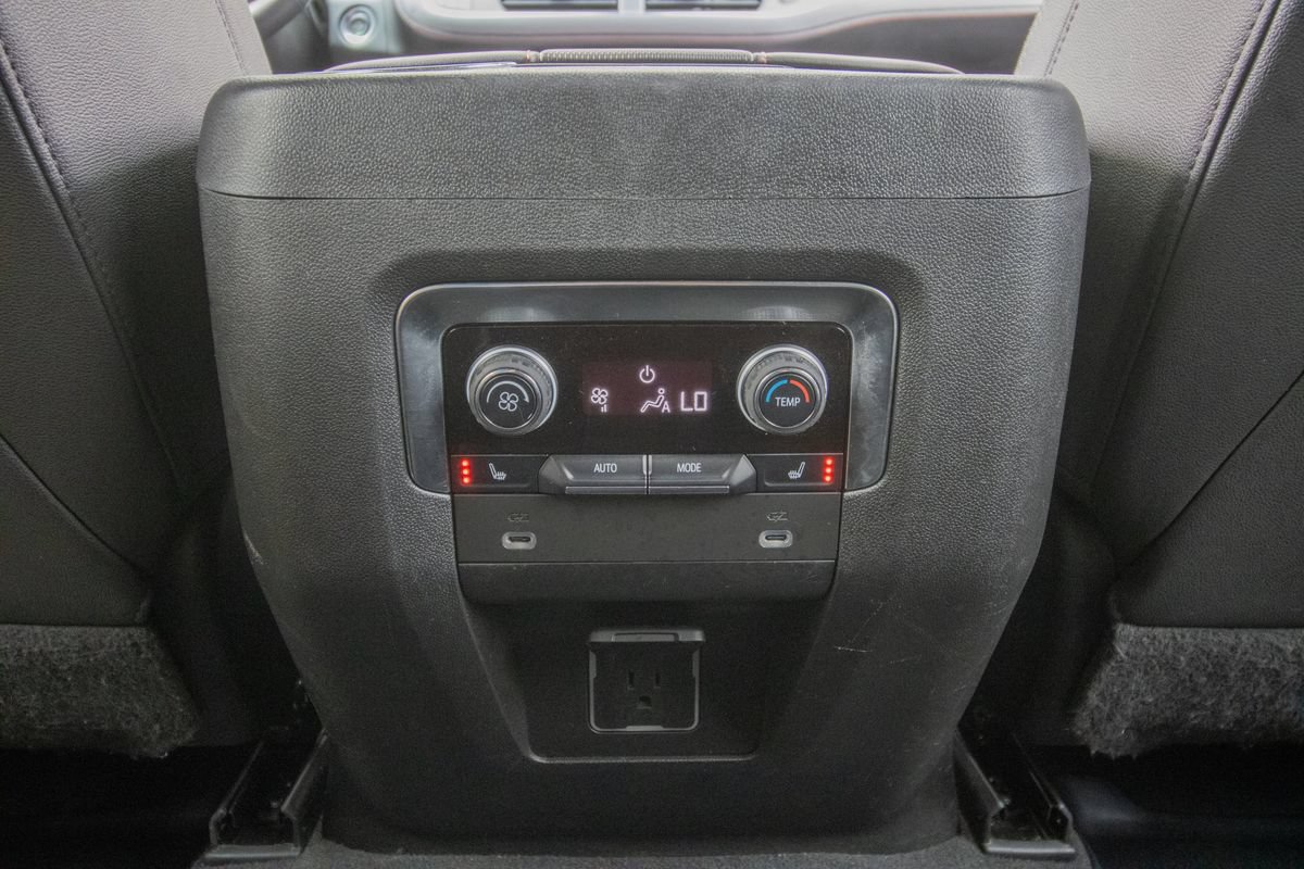 Used 2022 Chevrolet Tahoe RST w/ Luxury Package AWD/4WD image 45
