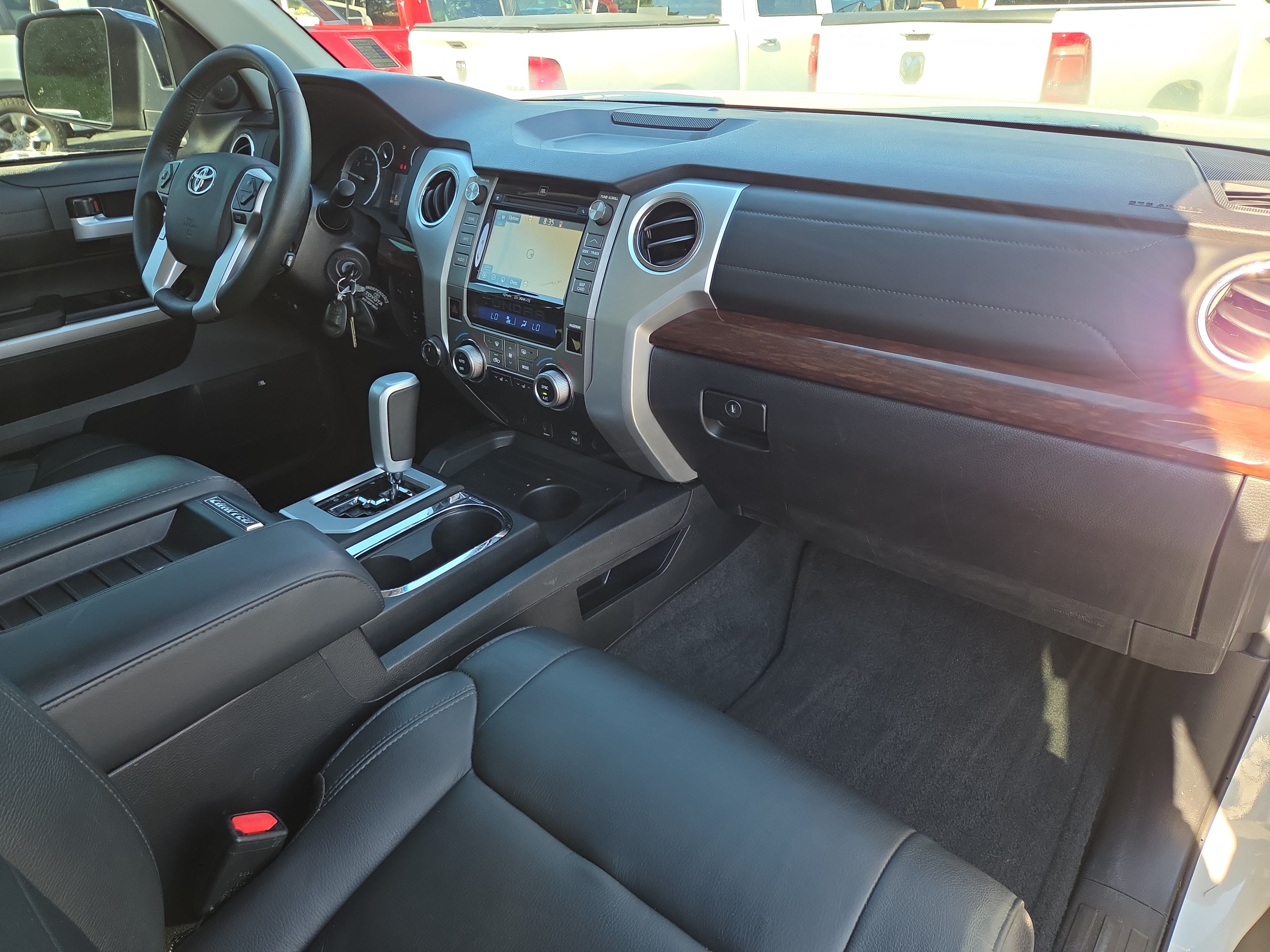 Used 2016 Toyota Tundra Limited w/ Limited Premium Package AWD/4WD image 19