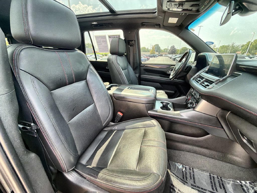 Used 2021 Chevrolet Tahoe RST w/ Luxury Package AWD/4WD image 25