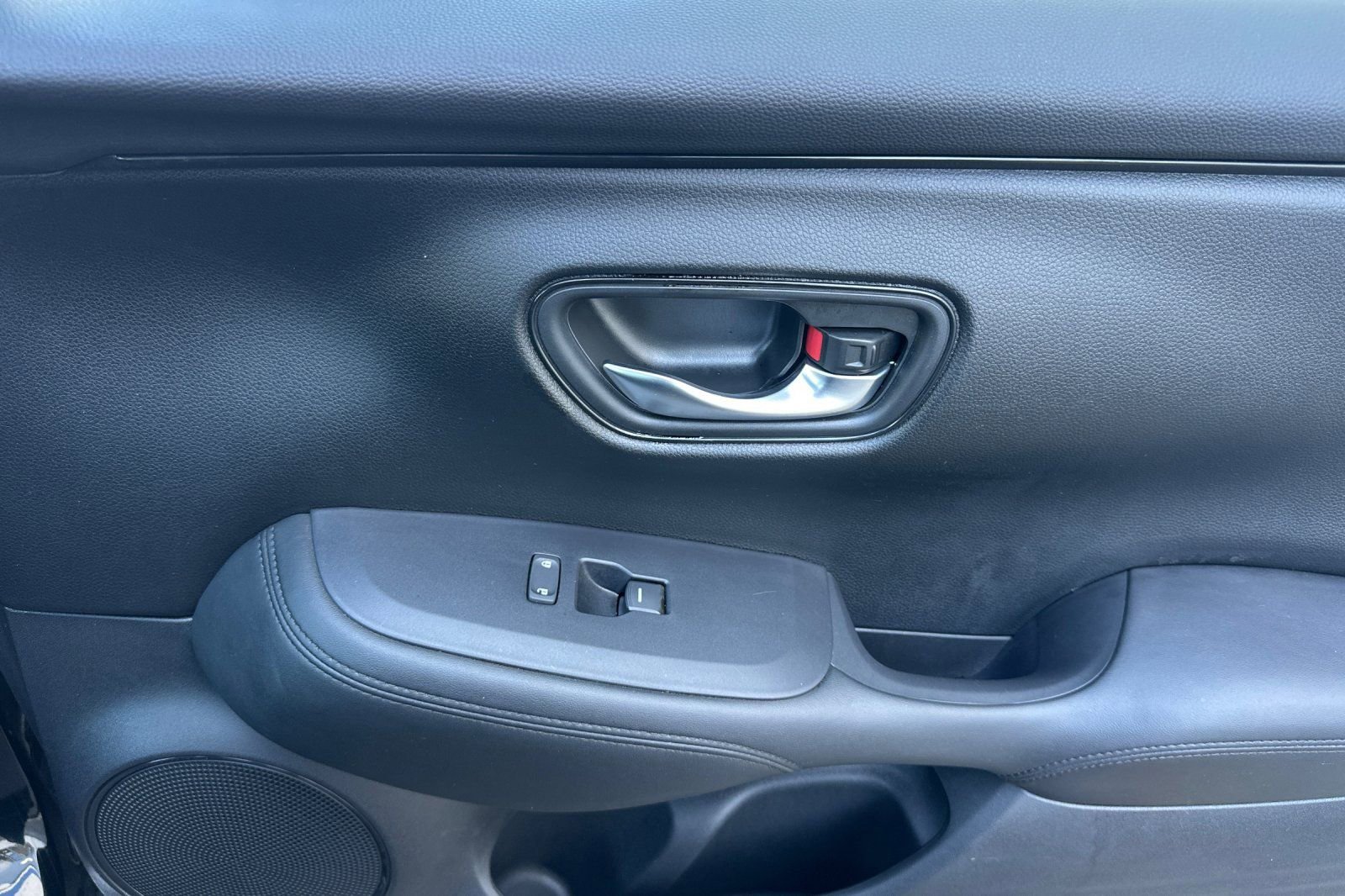 Used 2024 Honda HR-V LX image 21