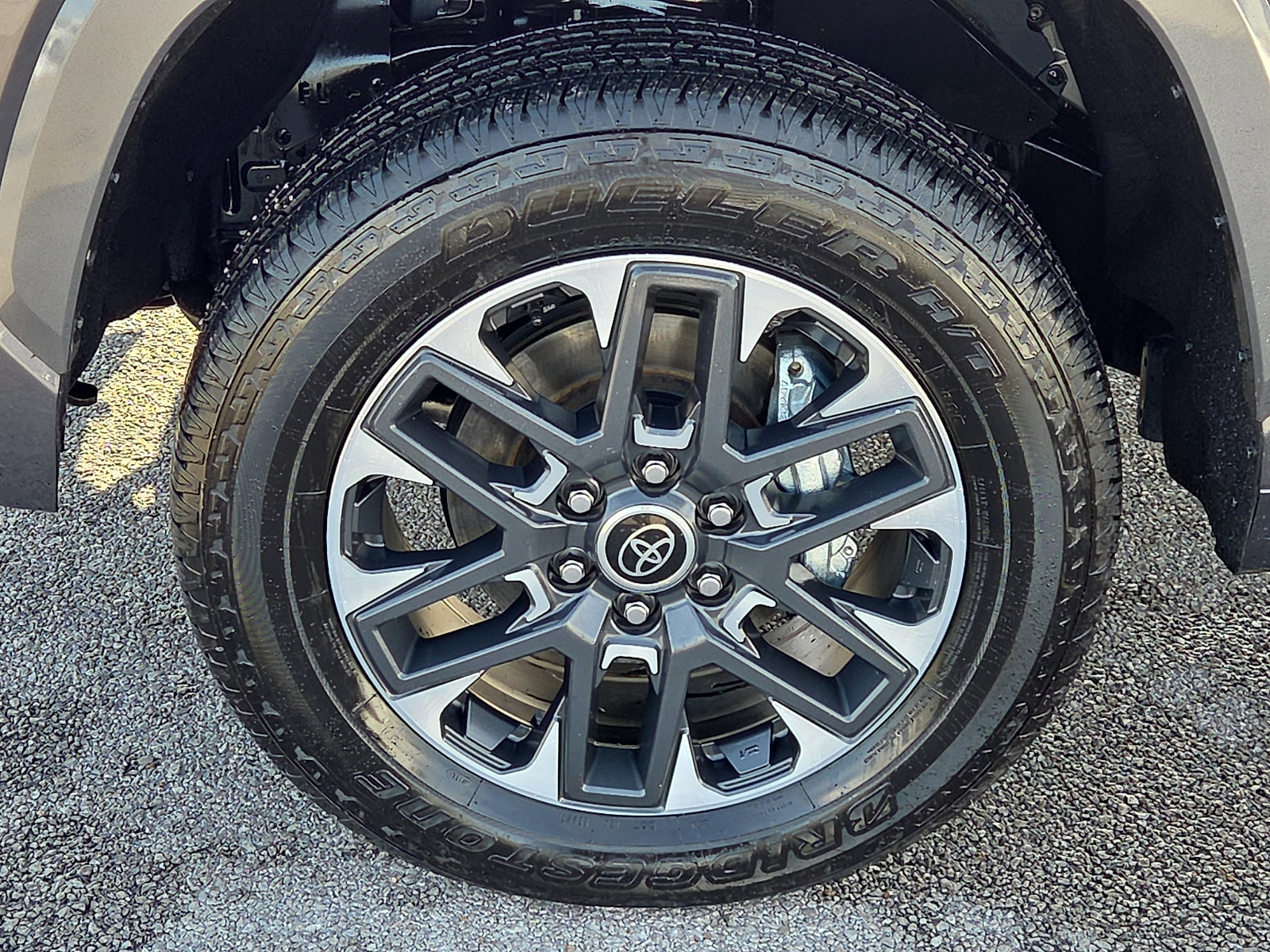 Used 2024 Toyota Tundra Limited image 7