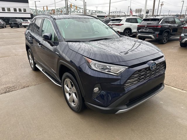 Used 2020 Toyota RAV4 Limited image 7