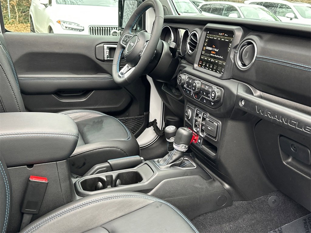 Used 2023 Jeep Wrangler Unlimited Rubicon 4xe w/ Steel Bumper Group image 11