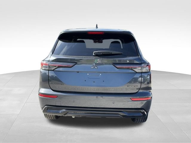 New 2026 Mitsubishi Outlander LE FWD image 4