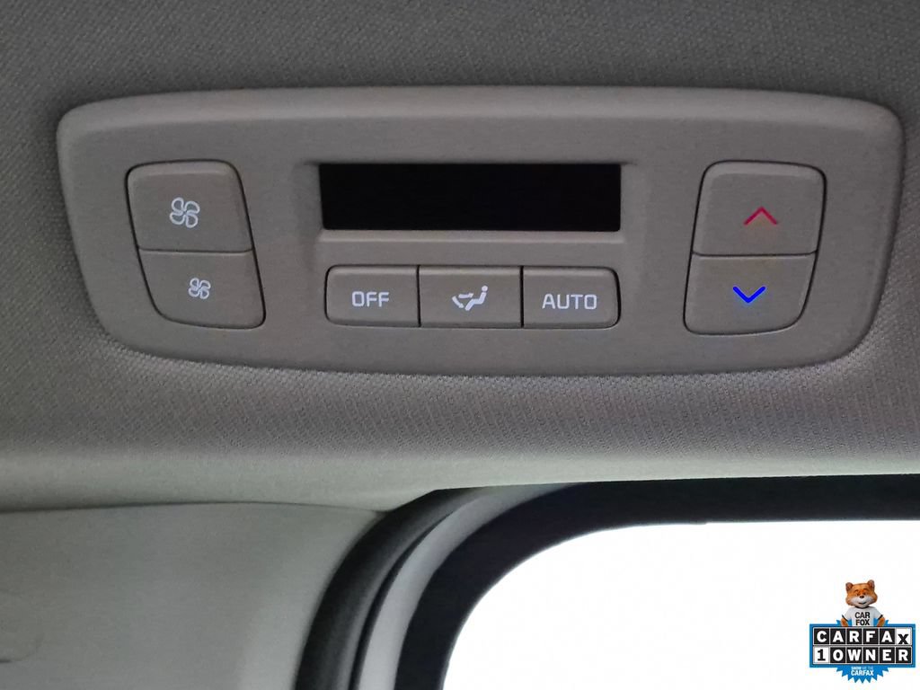 Used 2025 Kia Carnival FWD image 26