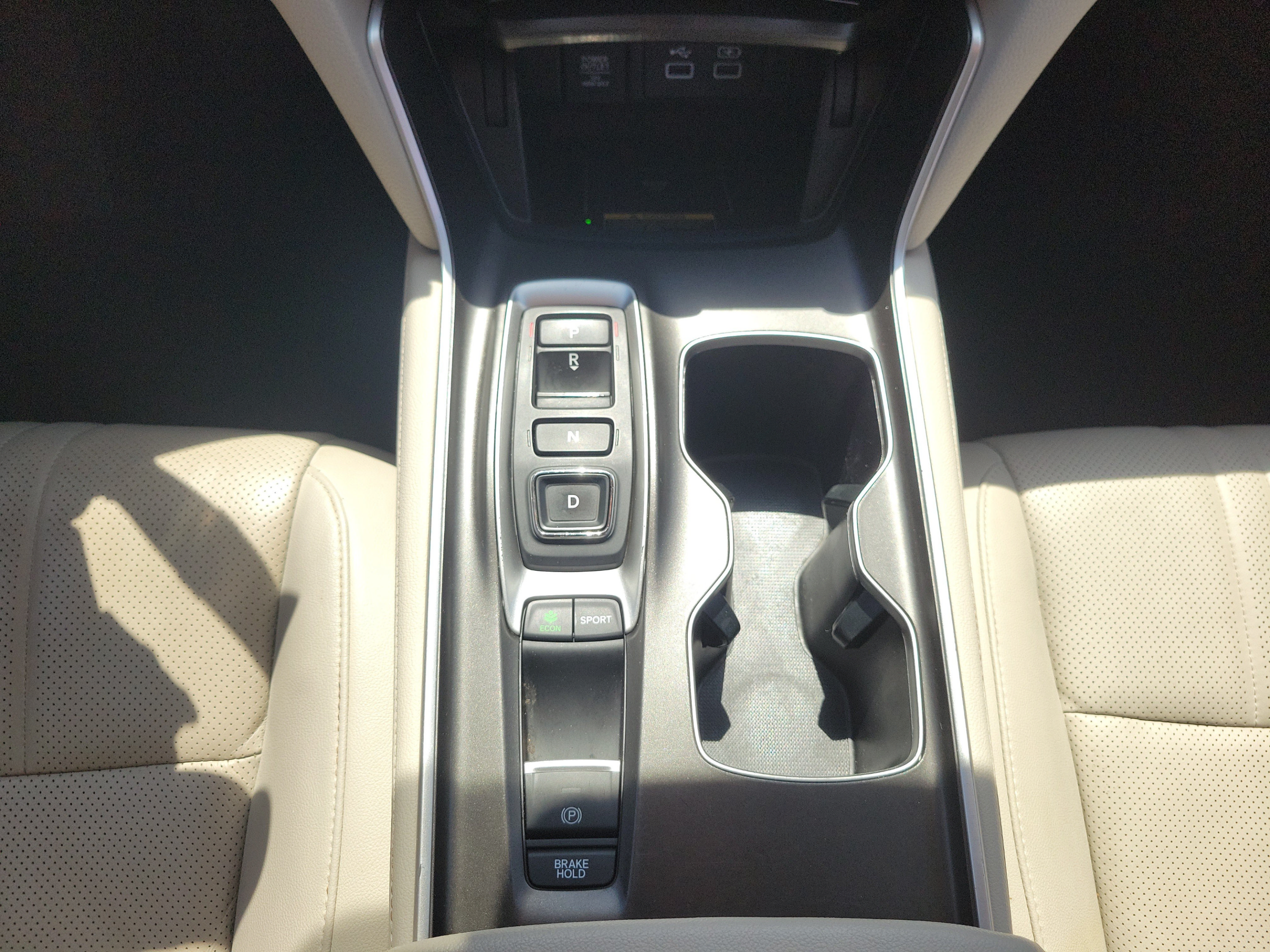 Used 2022 Honda Accord Touring image 16