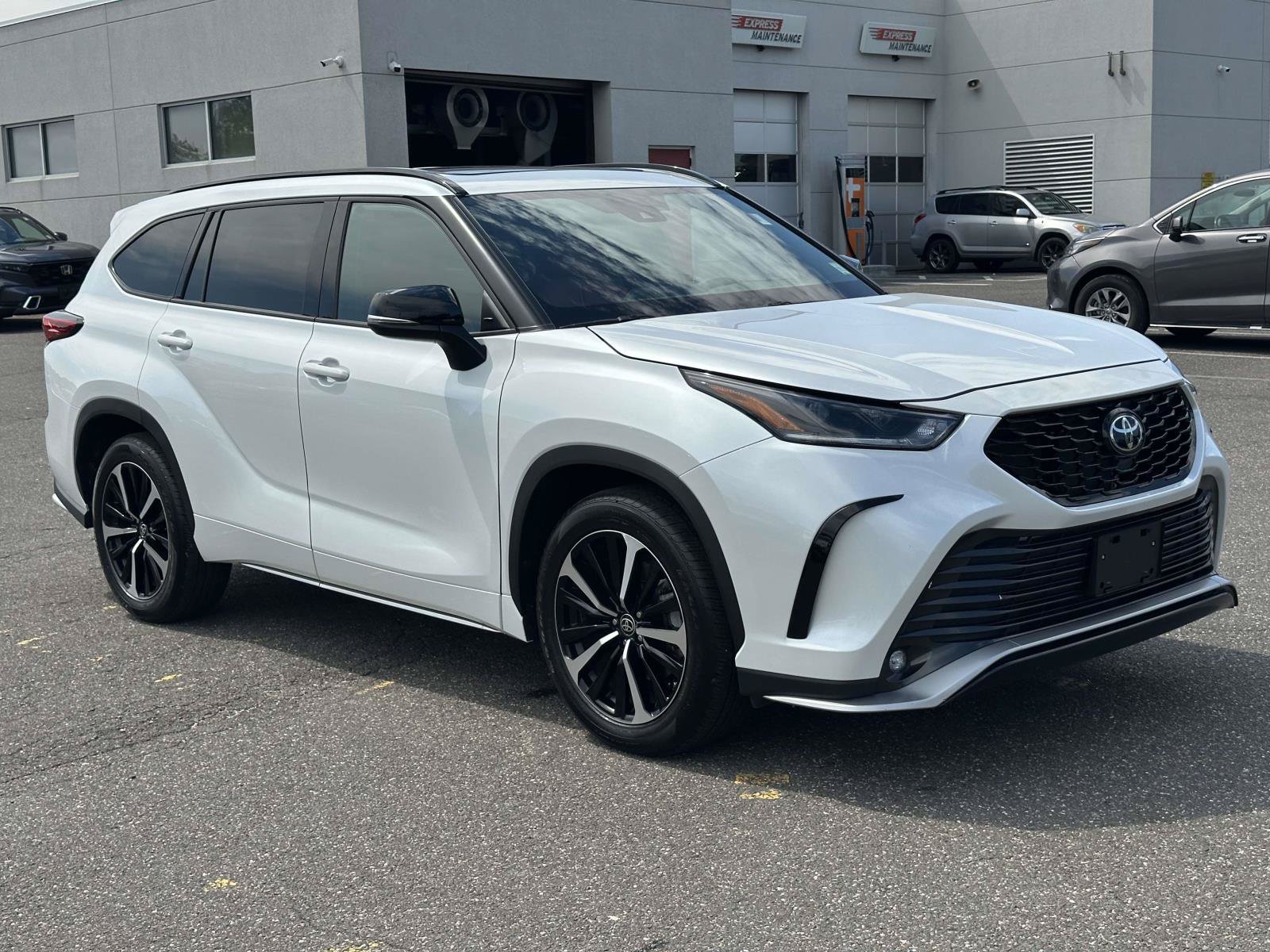 Used 2022 Toyota Highlander XSE