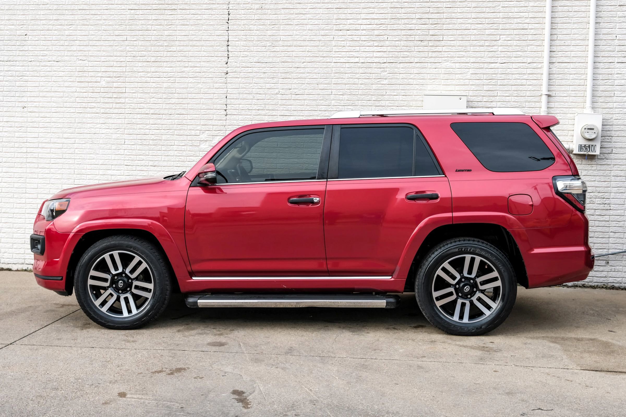 Used 2014 Toyota 4Runner Limited image 11