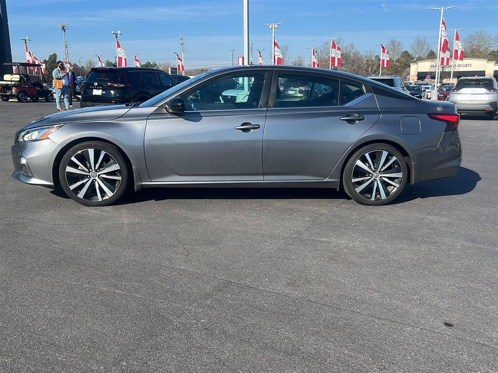 Used 2020 Nissan Altima 2.5 SR FWD image 3