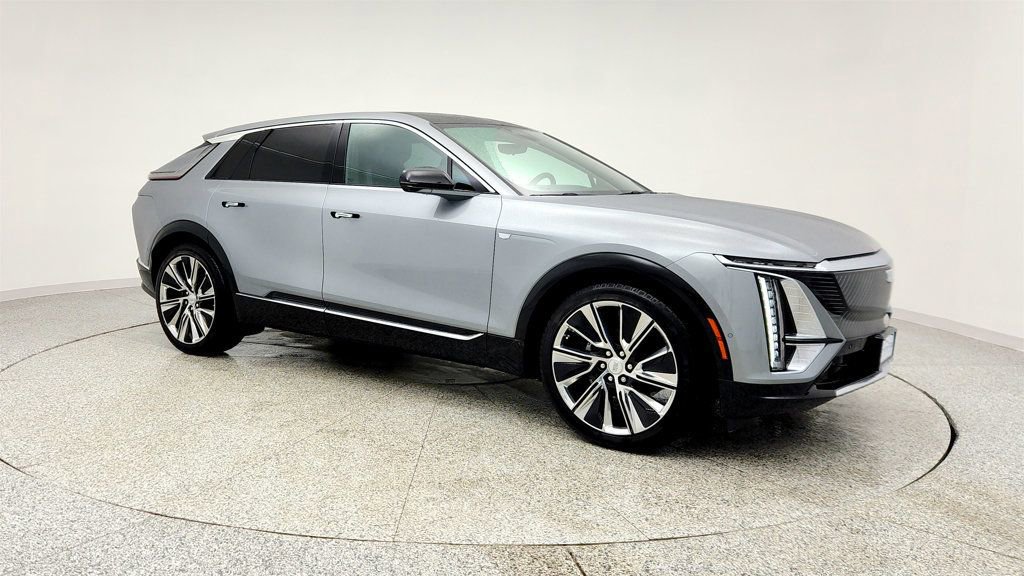 Used 2024 Cadillac Lyriq Luxury w/ LPO, Floor Liner Package image 3