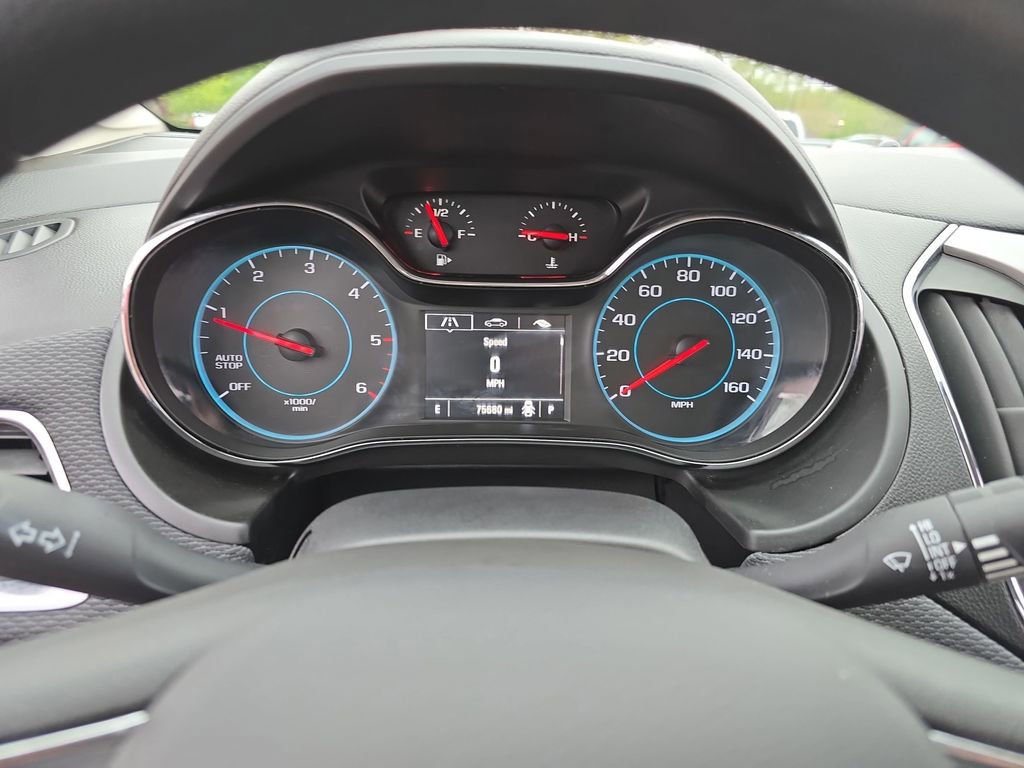 Used 2017 Chevrolet Cruze LT FWD image 20