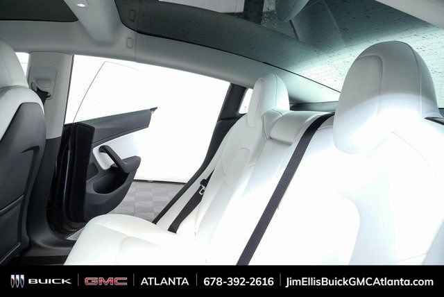 Used 2021 Tesla Model 3 Standard Range Plus image 19