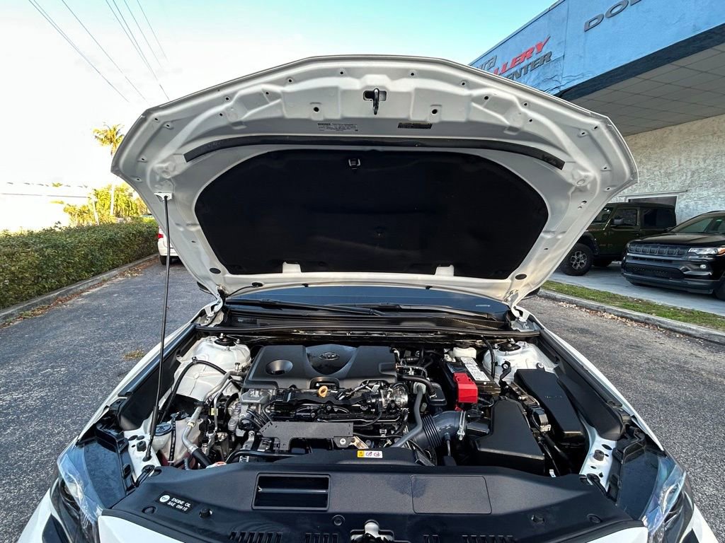 Used 2024 Toyota Camry SE w/ Convenience Package FWD image 28