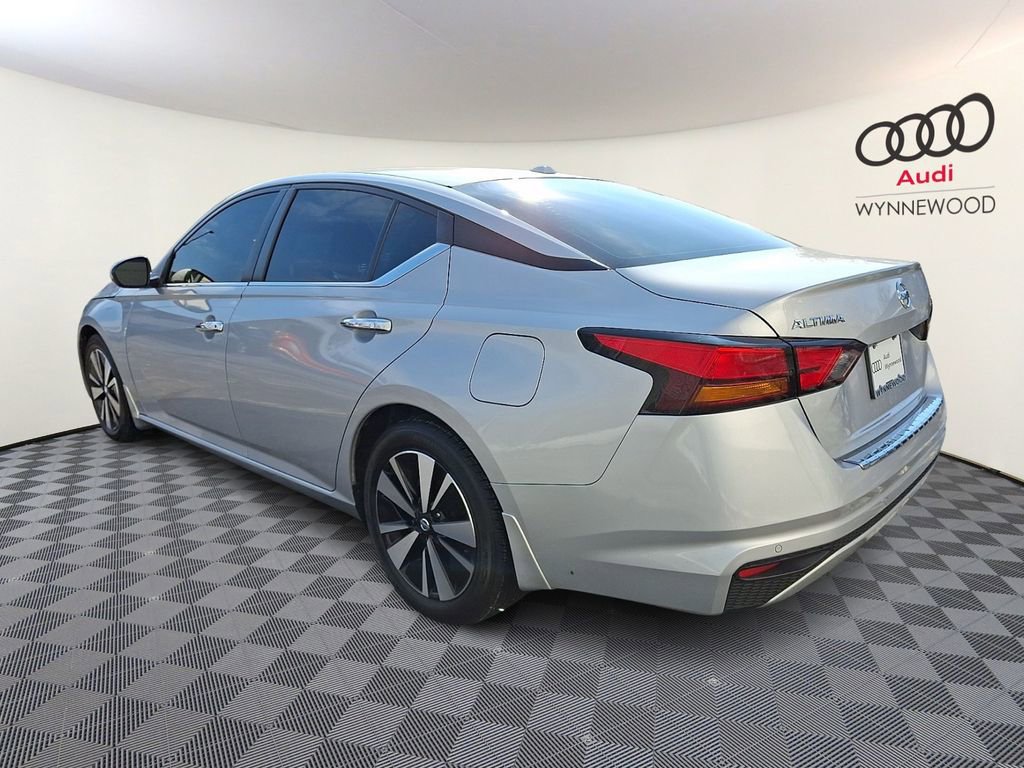 Used 2022 Nissan Altima 2.5 SV image 4