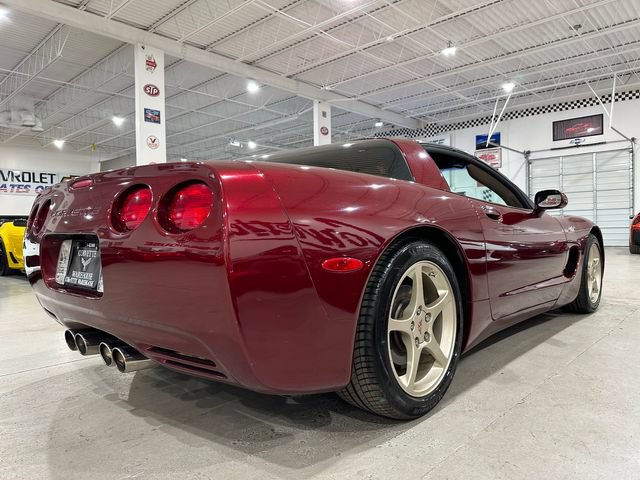 Used 2003 Chevrolet Corvette Coupe w/ Preferred Equipment Group RWD image 3