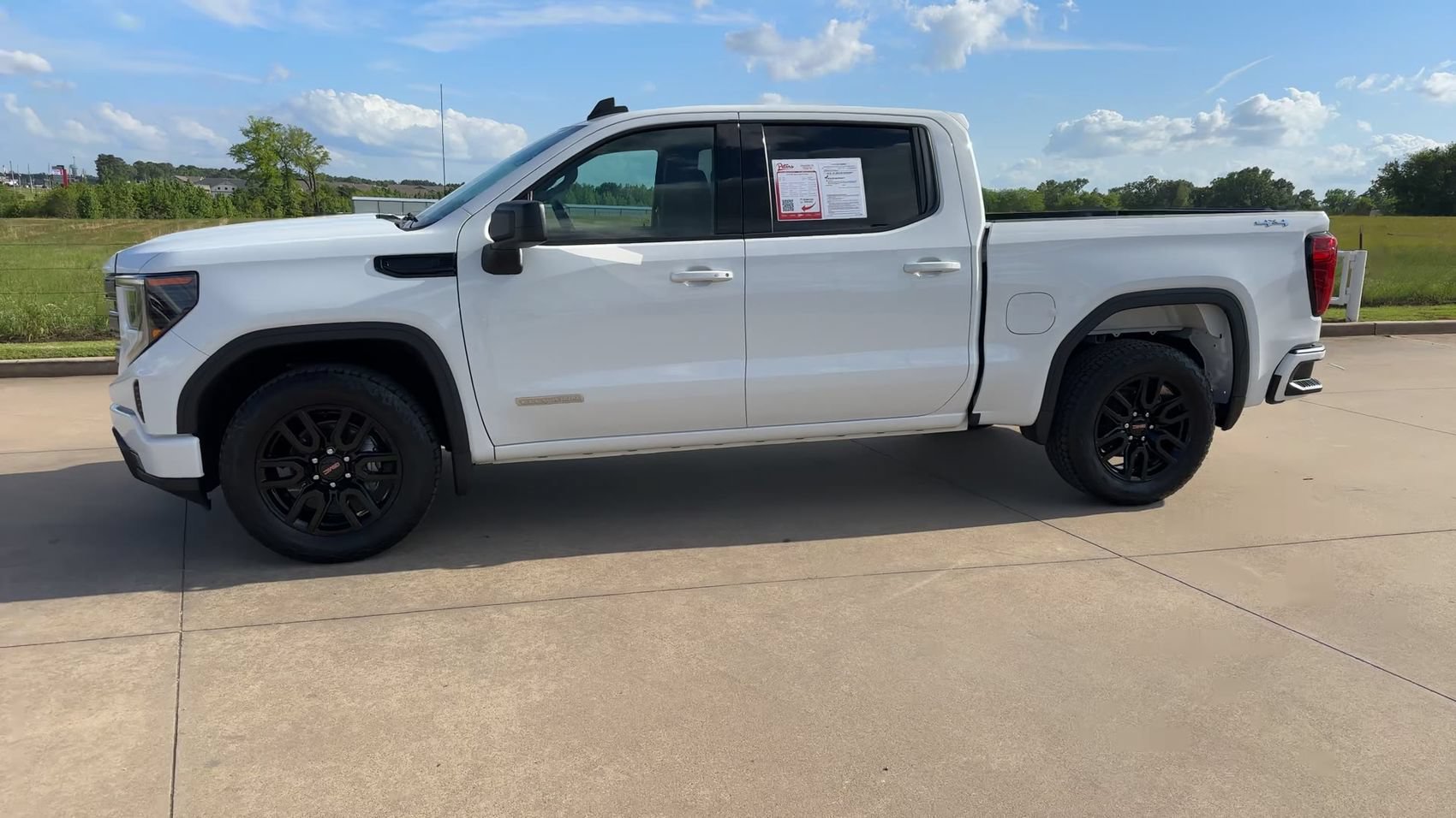 Used 2024 GMC Sierra 1500 Elevation AWD/4WD image 5