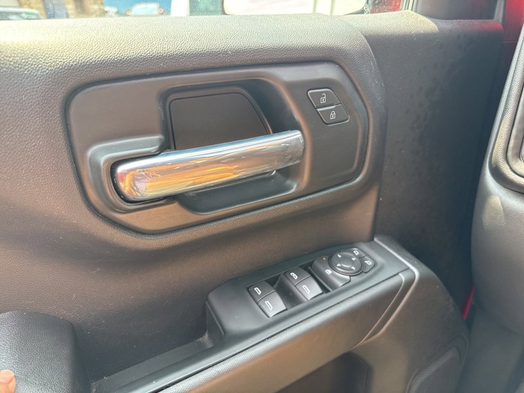Used 2022 Chevrolet Silverado 1500 Custom image 31