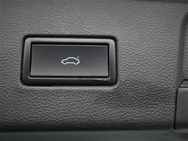 Used 2018 Volkswagen Atlas SEL image 16