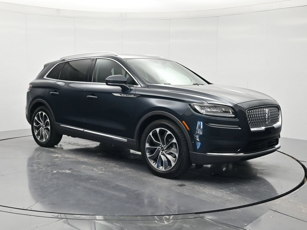 Used 2021 Lincoln Nautilus Reserve w/ Equipment Group 201A FWD image 3