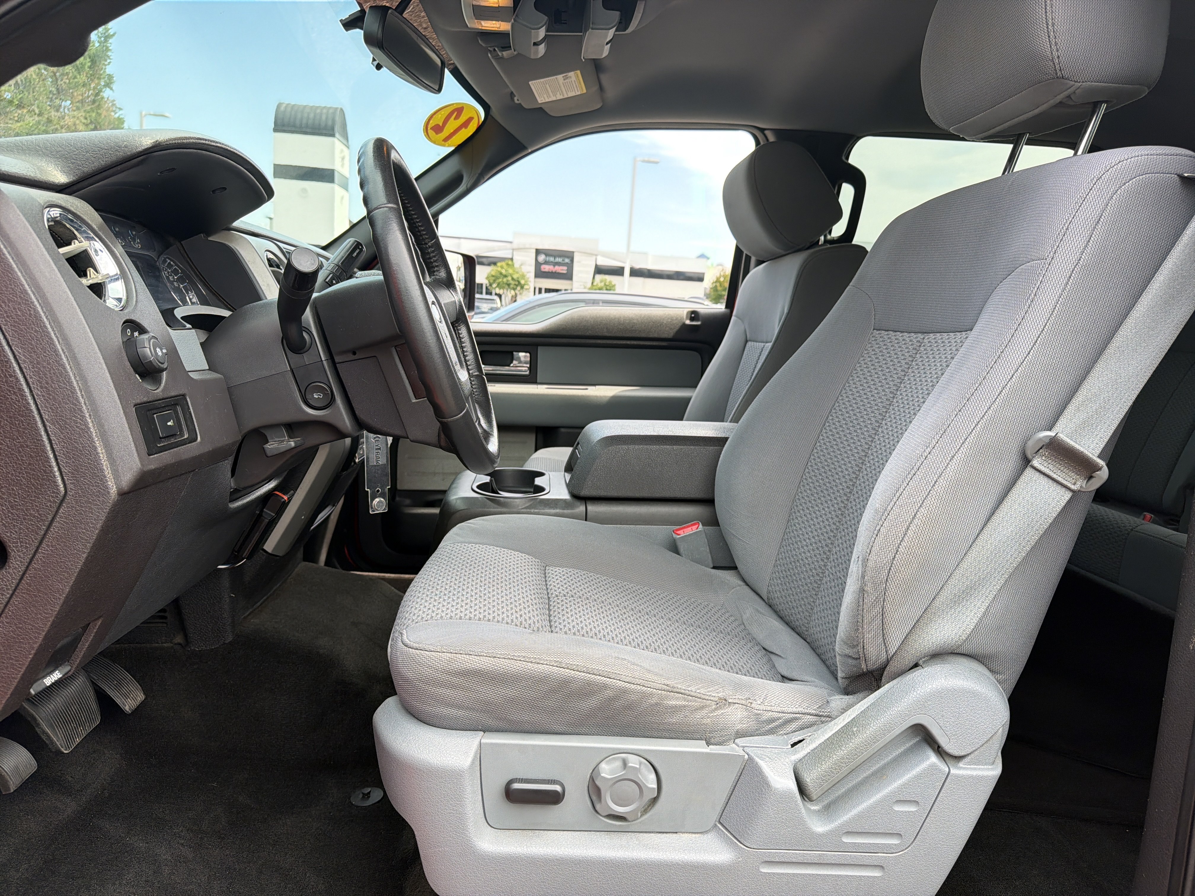Used 2012 Ford F150 XLT w/ XLT Chrome Pkg AWD/4WD image 16