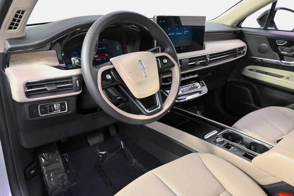 New 2026 Lincoln Corsair Reserve w/ Jet Appearance Package image 12