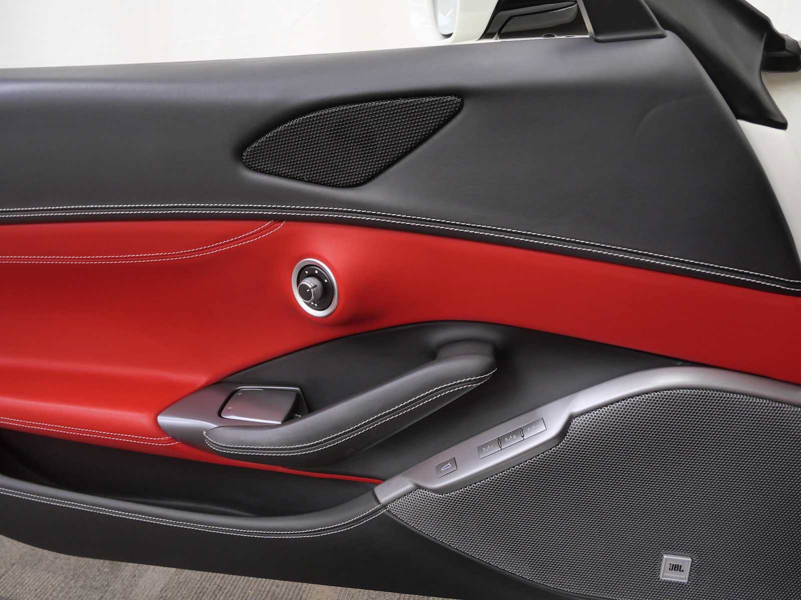 Certified 2019 Ferrari Portofino RWD image 30
