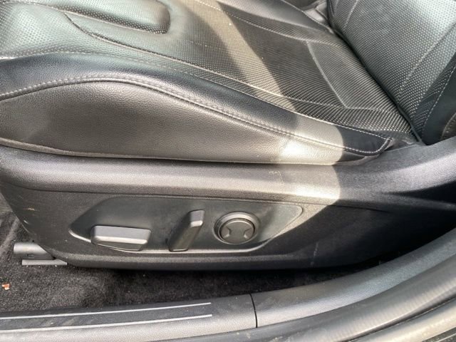 Used 2021 Hyundai Elantra Limited image 17