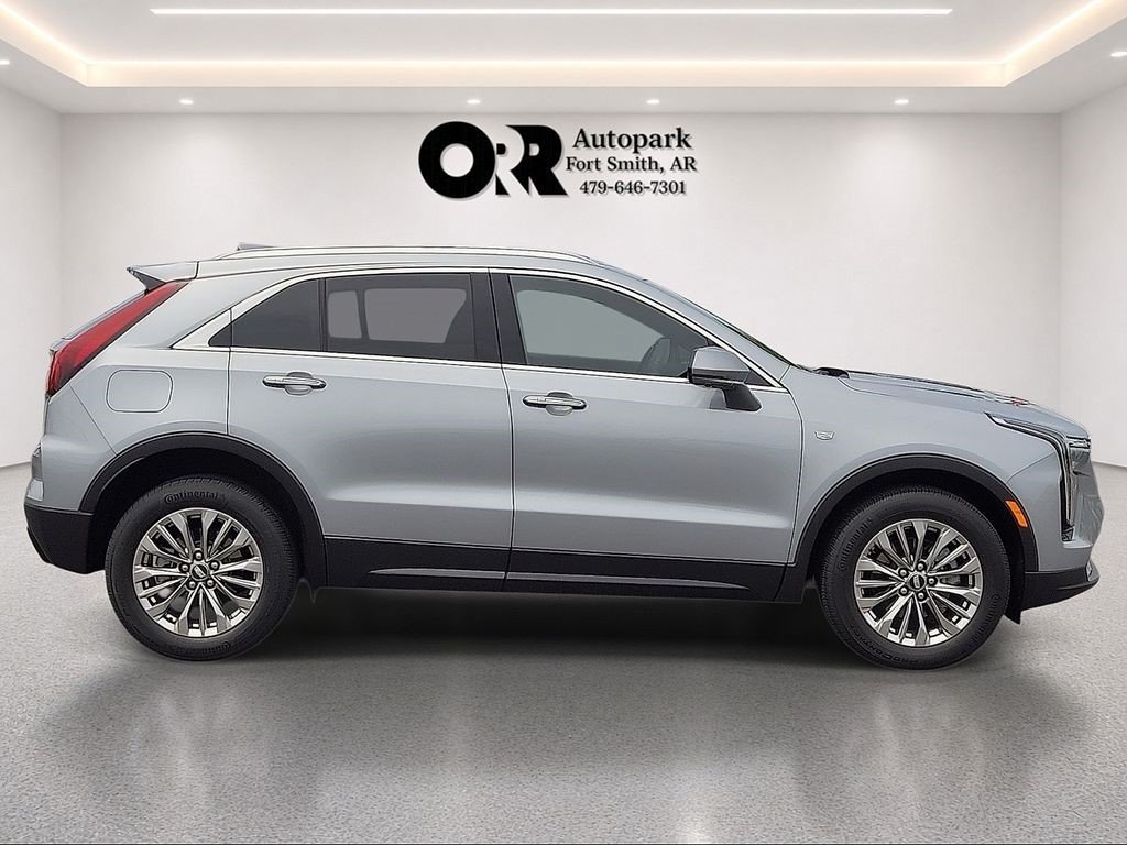 Certified 2025 Cadillac XT4 Premium Luxury FWD image 6