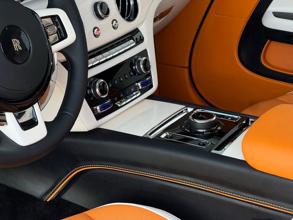 Used 2024 Rolls-Royce Spectre w/ Spectre Launch Package AWD/4WD image 20