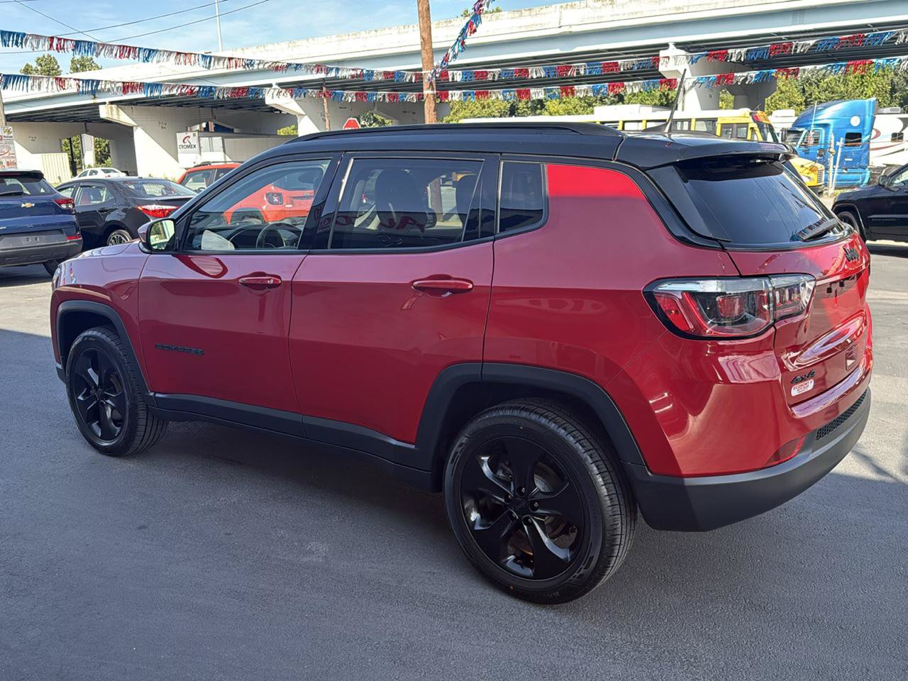 Used 2019 Jeep Compass Latitude AWD/4WD image 7