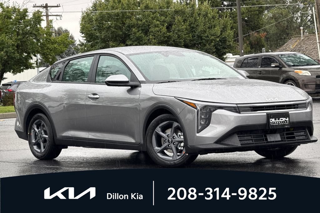 New 2026 Kia K4 FWD image 2