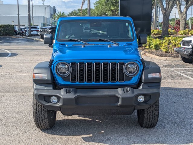 Used 2025 Jeep Wrangler Sport AWD/4WD image 2