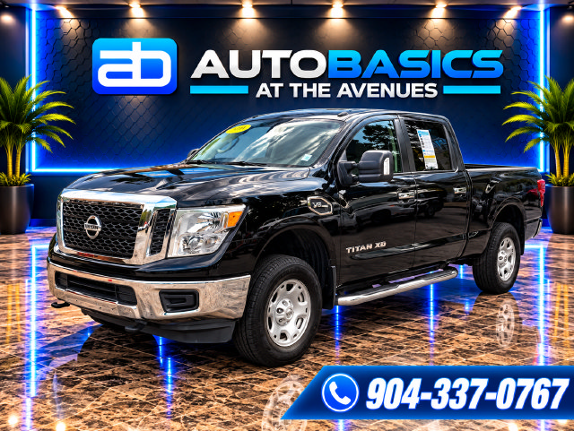 Used 2018 Nissan Titan SV AWD/4WD image 1