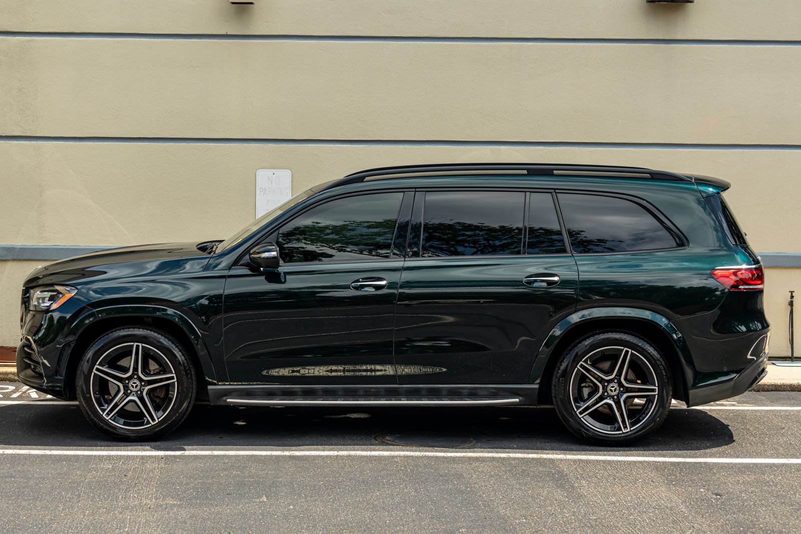 Used 2022 Mercedes-Benz GLS 450 4MATIC image 5