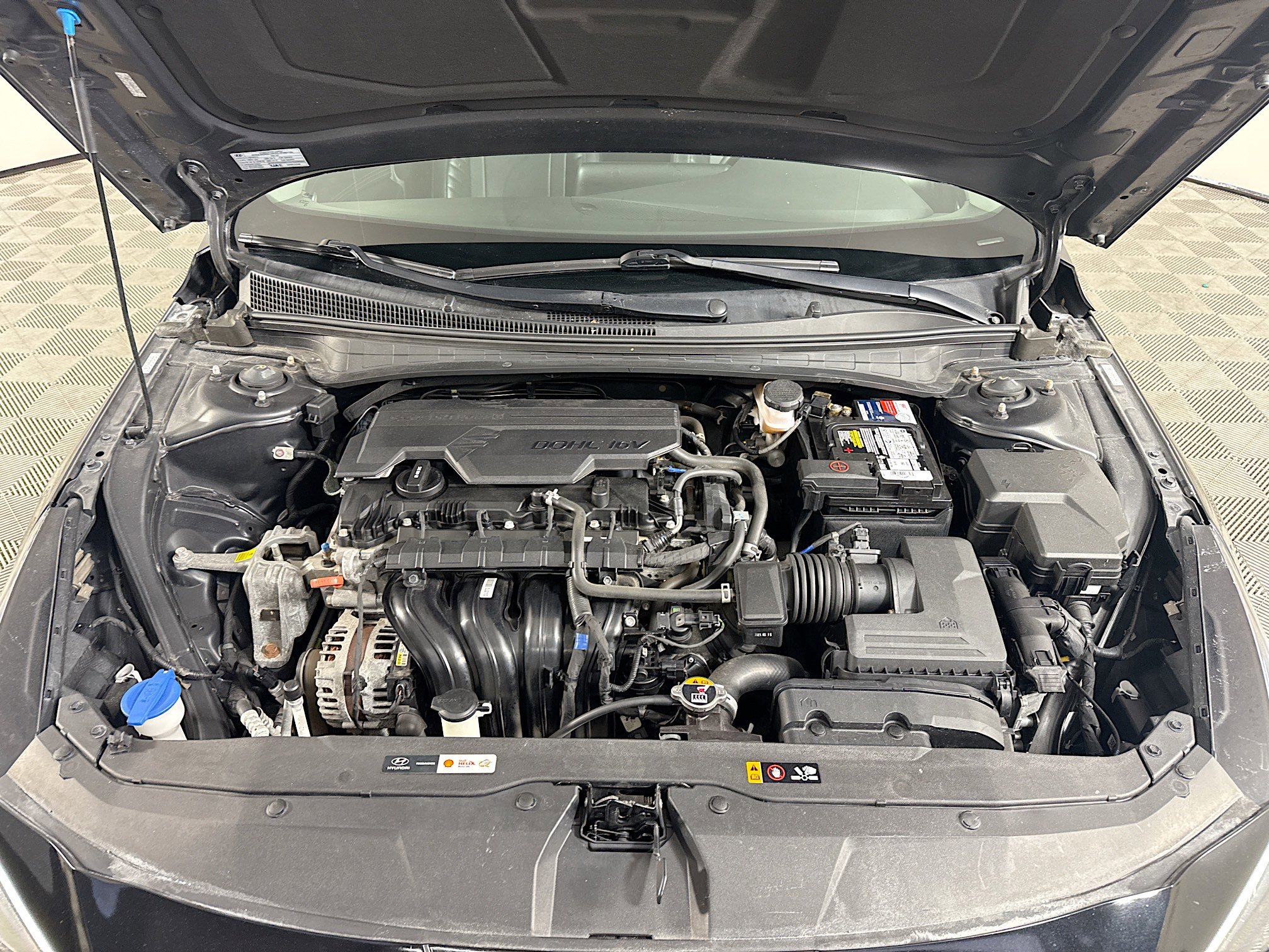 Used 2021 Hyundai Elantra Limited image 39