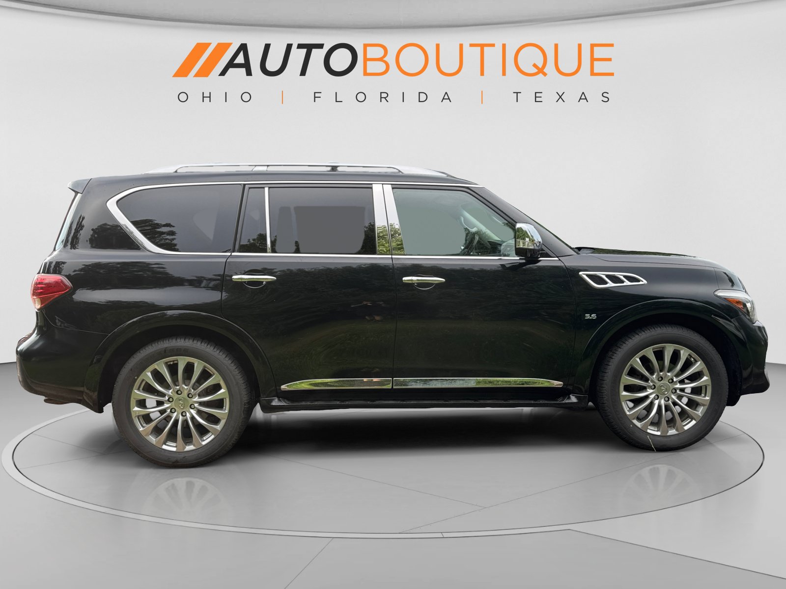 Used 2016 INFINITI QX80 4WD w/ Deluxe Technology Package image 6