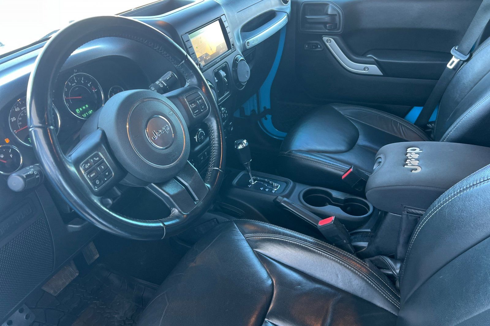 Used 2018 Jeep Wrangler Unlimited Rubicon w/ Cold Weather Group image 10