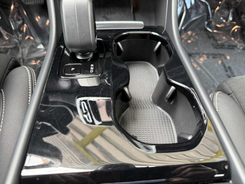 Used 2024 Volvo C40 P8 Recharge Ultimate w/ Protection Package Premier image 25