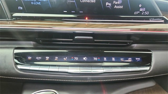 Used 2023 Cadillac Escalade ESV Sport Platinum w/ LPO, ONYX Package image 57