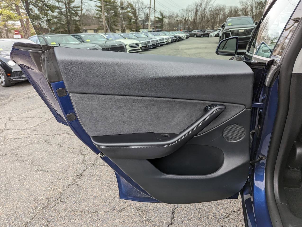 Used 2021 Tesla Model Y Long Range image 37
