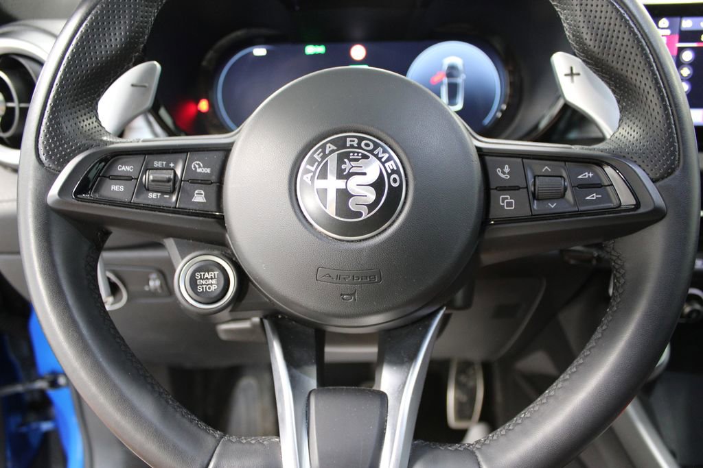 Used 2024 Alfa Romeo Tonale Veloce AWD/4WD image 23