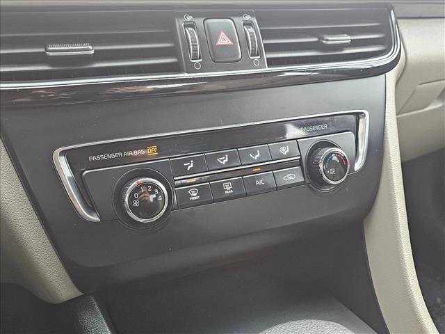 Used 2016 Kia Optima LX image 24