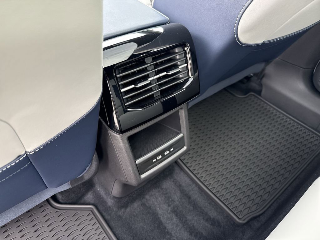 New 2025 Volkswagen ID.4 Pro S image 29