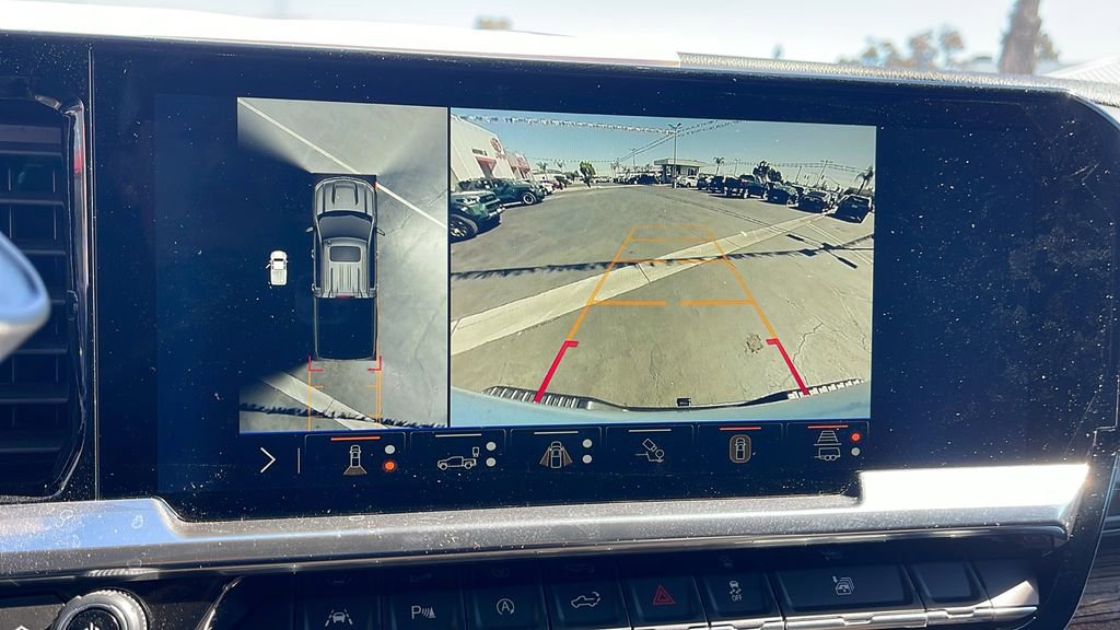 Used 2025 Chevrolet Silverado 1500 LT w/ Safety Package image 22